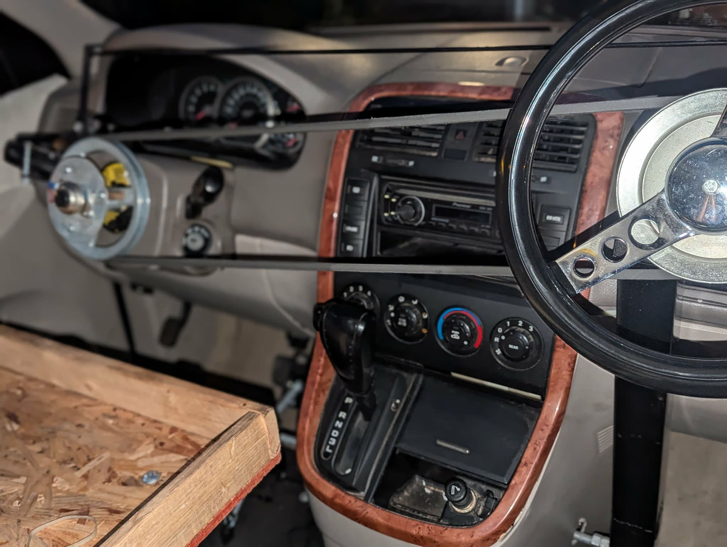 2004 Kia Sedona right hand Drive