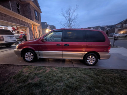 2004 Kia Sedona right hand Drive